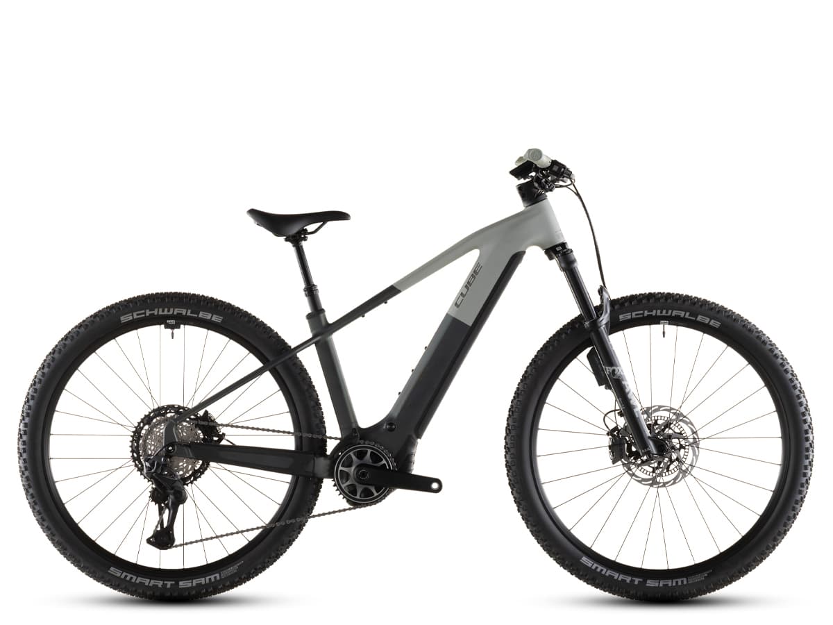 Cube Reaction Hybrid SLT 800 2026